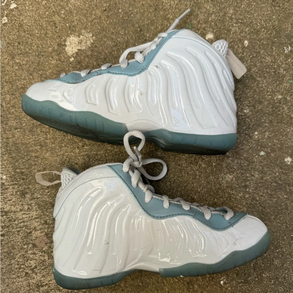 Nike Little Posite One GS Aura Blue White Youth Size 11C DM1090-400 FOAMPOSITE